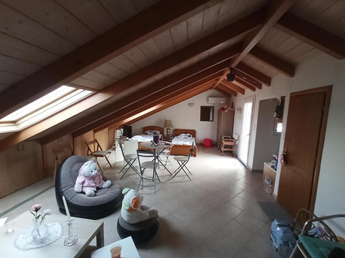Apartment Ab -15 Meters Over The Sea