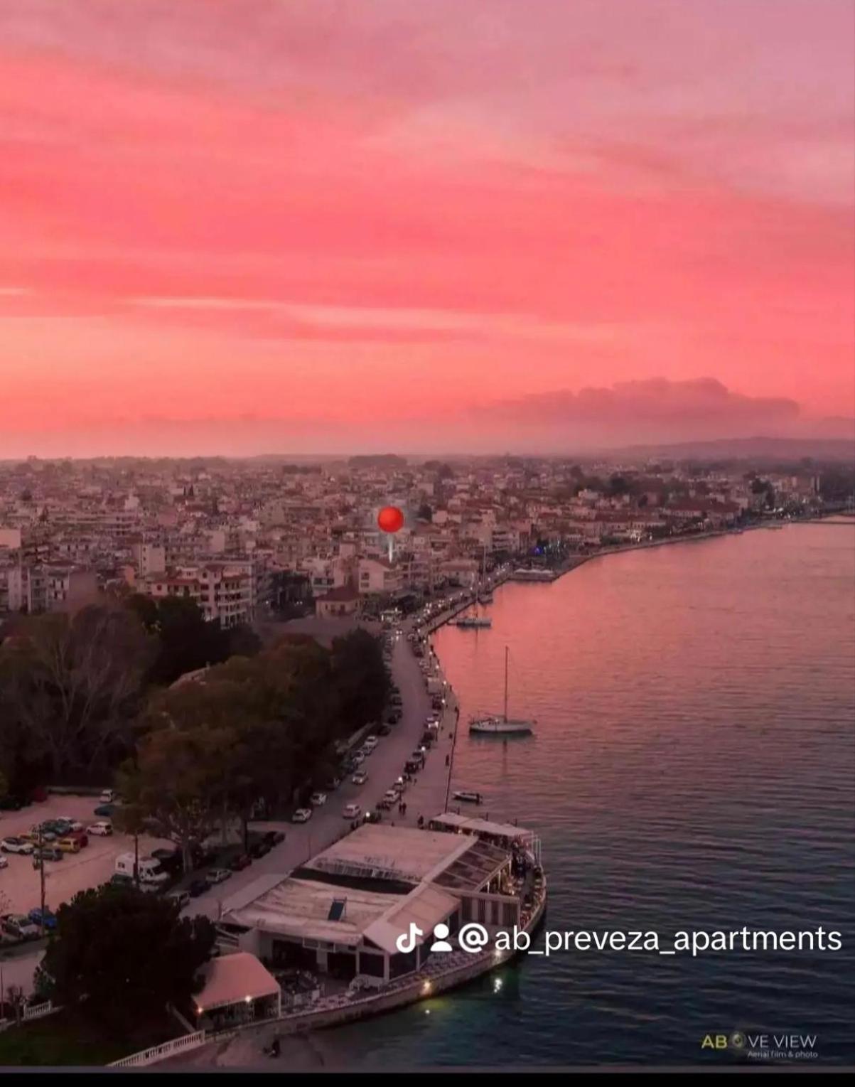 Apartment Ab -15 Meters Over The Sea *
